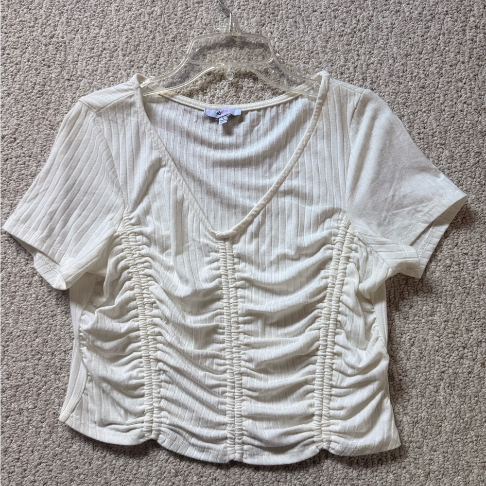 Cream Ruched V-Neck Short Sleeve Top